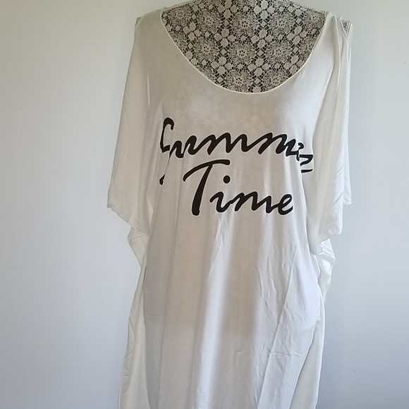 Beach cover up - Picture 3 of 4